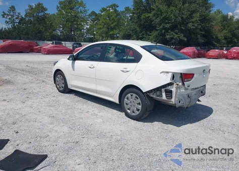2021 Kia Rio Lx z USA, uszkodzony, nr VIN 3KPA24AD4ME386507